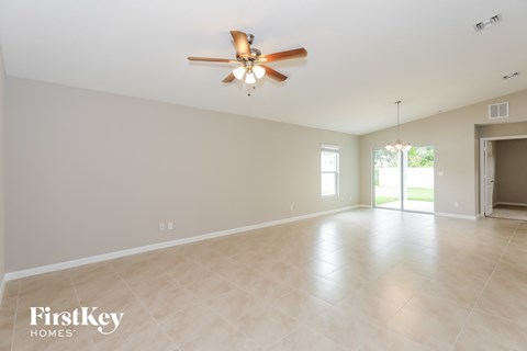 1979 SW Beekman St 4 Beds Apartment for Rent