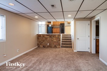 19809 Brook Ave 3 Beds House for Rent - Photo Gallery 6