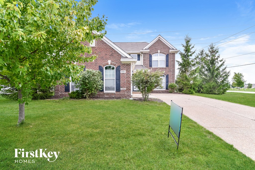 1983 Collingwood Dr Studio House for Rent - Photo Gallery 1