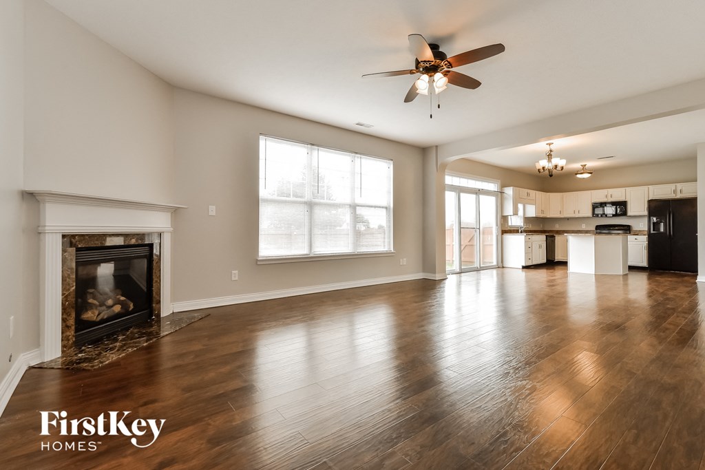 1983 Collingwood Dr Studio House for Rent - Photo Gallery 4