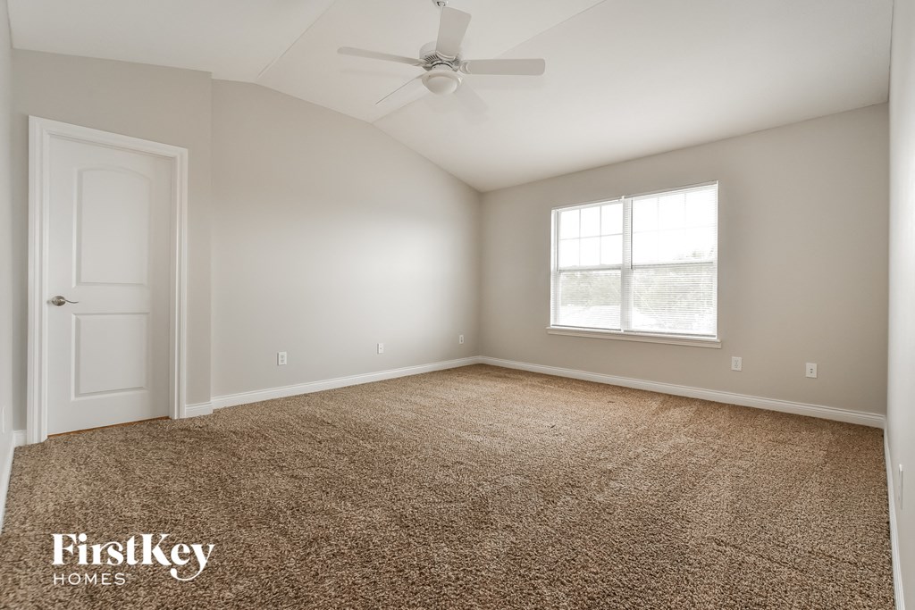 1983 Collingwood Dr Studio House for Rent - Photo Gallery 9