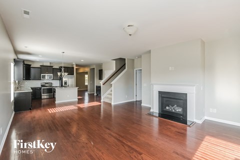 2000 Yellow Daisy Drive 5 Beds Apartment for Rent