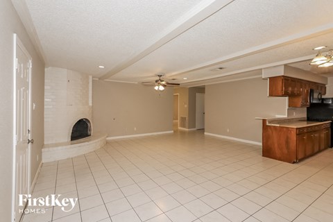 2005 Tulsa St 3 Beds House for Rent - Photo Gallery 3