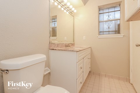 2005 Tulsa St 3 Beds House for Rent - Photo Gallery 13