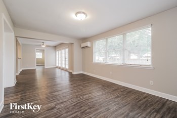 2029 Taylor Ave 4 Beds House for Rent - Photo Gallery 2