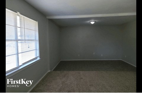 2029 Willow Lane 4 Beds Apartment for Rent