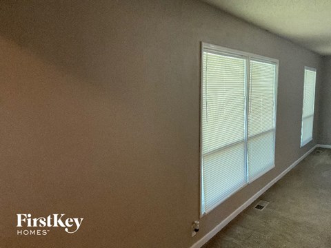 2110 Somerset Drive 4 Beds Apartment for Rent