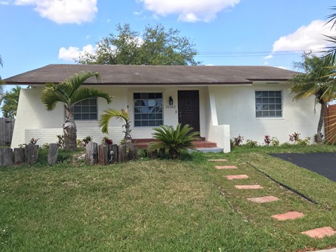 21102 SW 97 Pl 3 Beds Apartment for Rent