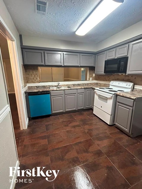 21126 North Tangle Creek Lane 4 Beds Apartment for Rent