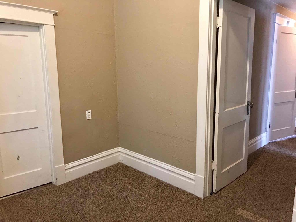 2112 Lexa 3 Beds House for Rent - Photo Gallery 20