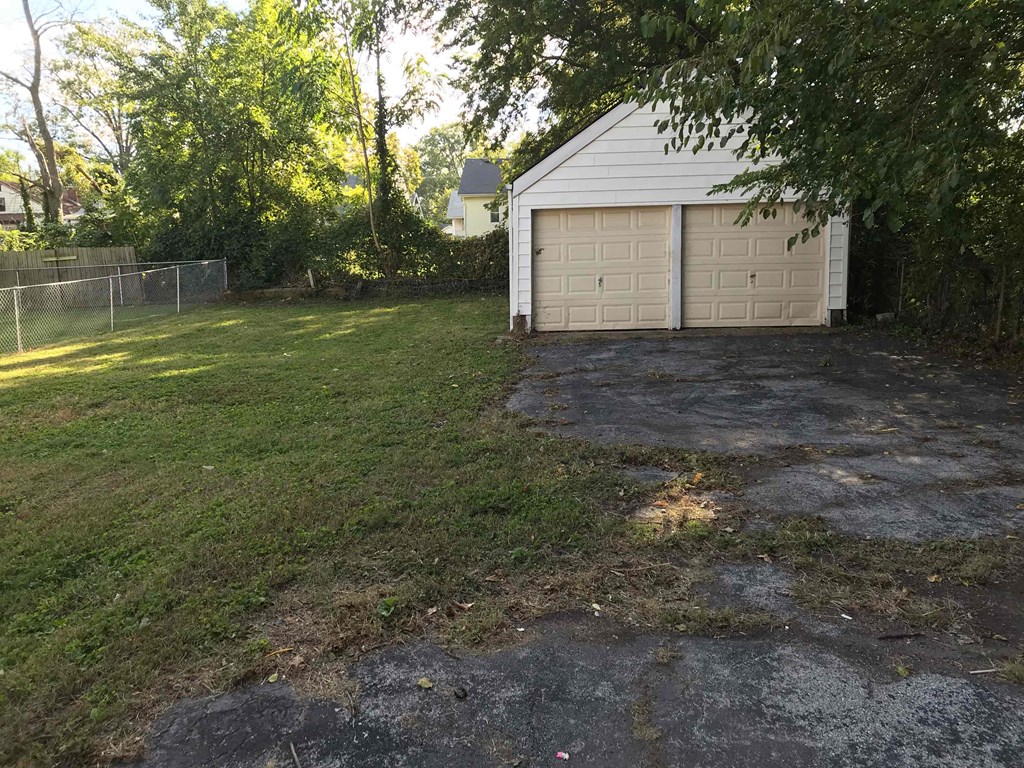 2112 Lexa 3 Beds House for Rent - Photo Gallery 24