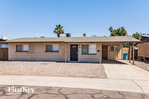 2114 W Sunnyside Dr 3 Beds Apartment for Rent