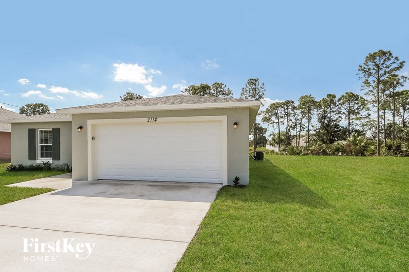 2114 SW Biella Ave 4 Beds House for Rent - Photo Gallery 3