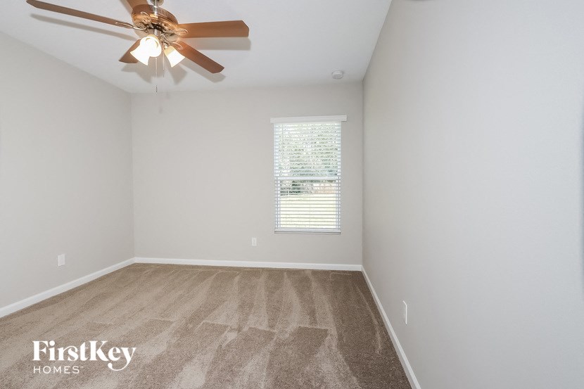 2114 SW Biella Ave 4 Beds House for Rent - Photo Gallery 12