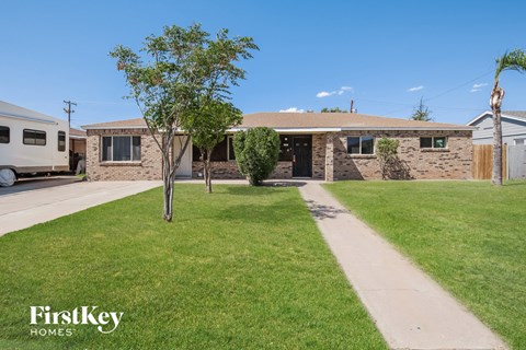 2126 W SAN MIGUEL Ave 5 Beds Apartment for Rent