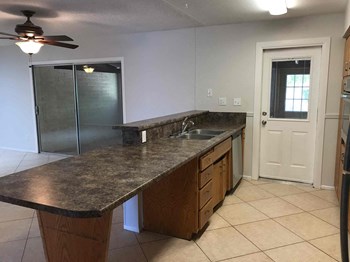 2130 E Radcliffe Dr 3 Beds House for Rent - Photo Gallery 5