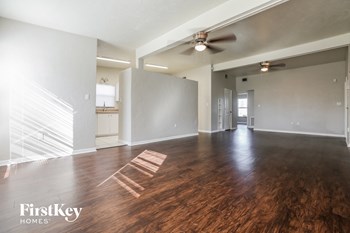 21435 Gibralter Dr 3 Beds House for Rent - Photo Gallery 4