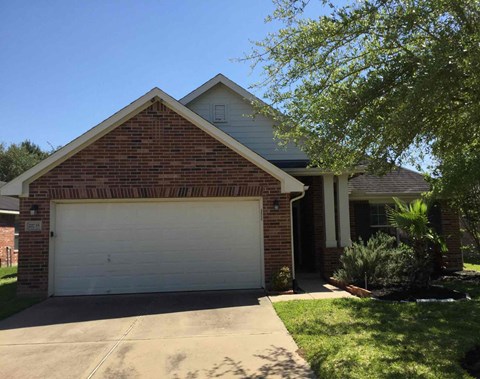 21735 Orange Maple Ct 3 Beds Apartment for Rent