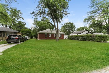 21939 MILLARD Avenue 3 Beds House for Rent - Photo Gallery 2