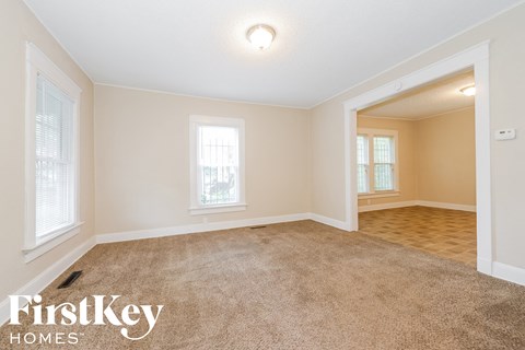 2214 Quincy St. 2 Beds Apartment for Rent