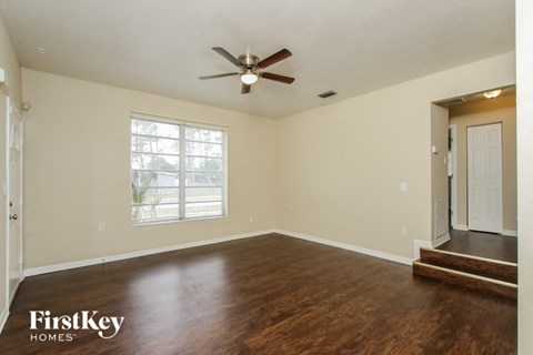 22363 Catherine Ave 2 Beds Apartment for Rent