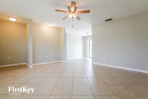 22376 New Rochelle Ave 3 Beds Apartment for Rent