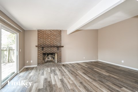 2240 Cherry Lane 3 Beds Apartment for Rent