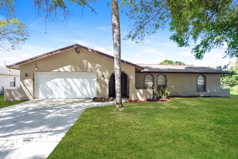 2250 Fallon Blvd NE 3 Beds Apartment for Rent