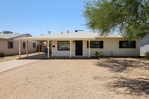 2311 W Maryland Ave 3 Beds Apartment for Rent