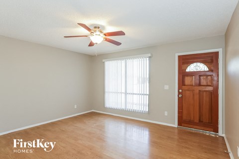 2333 E Sylvia St 3 Beds Apartment for Rent