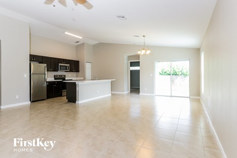 2346 SW Abalon Circle 4 Beds Apartment for Rent