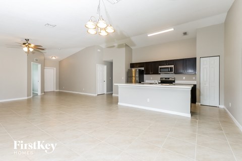 2346 SW Abalon Circle 4 Beds Apartment for Rent