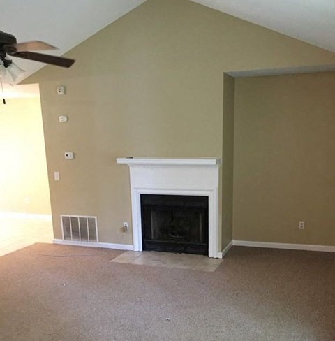 2347 Glencairn Lane SW 3 Beds Apartment for Rent
