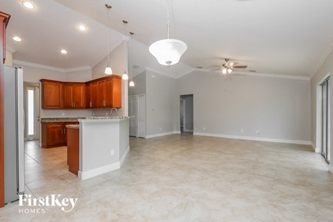 2365 SW Webster Ln 4 Beds Apartment for Rent
