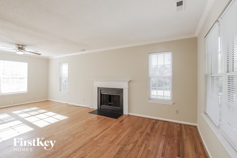 2400 Devon Drive 3 Beds Apartment for Rent