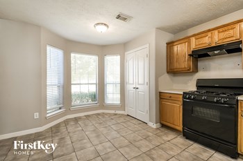 24019 THISTLEGATE CT 3 Beds House for Rent - Photo Gallery 6