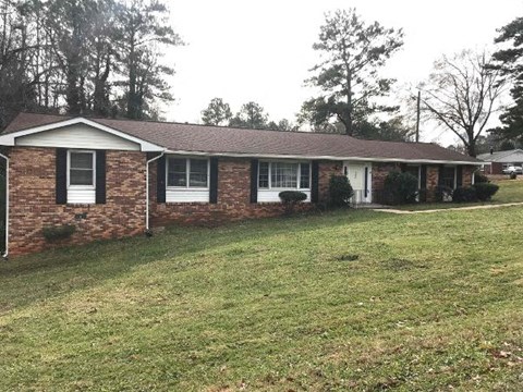 2422 South Hairston Road 3 Beds Apartment for Rent