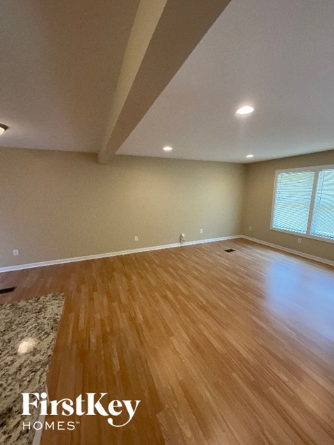 2432 Northbrook Road 4 Beds Apartment for Rent