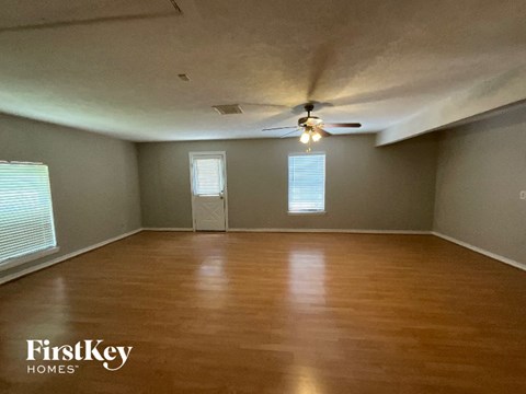 25115 Burrard St 4 Beds Apartment for Rent