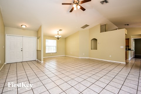 2513 SW 1St Terrace 3 Beds Apartment for Rent
