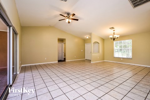 2513 SW 1St Terrace 3 Beds Apartment for Rent