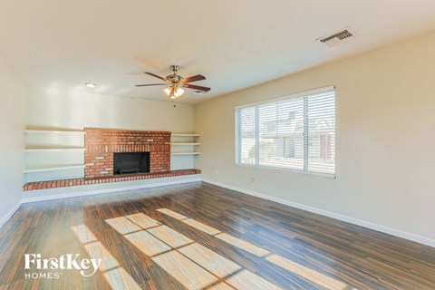 2518 E Don Carlos Ave 3 Beds Apartment for Rent