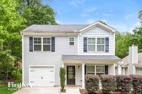 2520 Belaire Dr 3 Beds Apartment for Rent