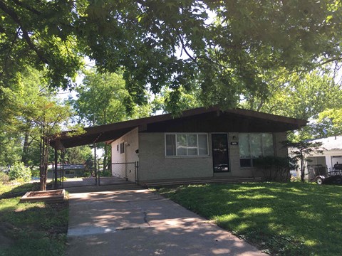 2560 Pheasant 3 Beds Apartment for Rent