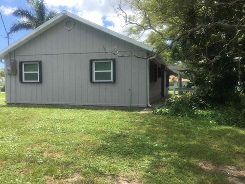 2561 SE Jackson St 3 Beds Apartment for Rent