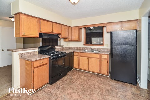 2561 Mcarthur Drive 3 Beds Apartment for Rent