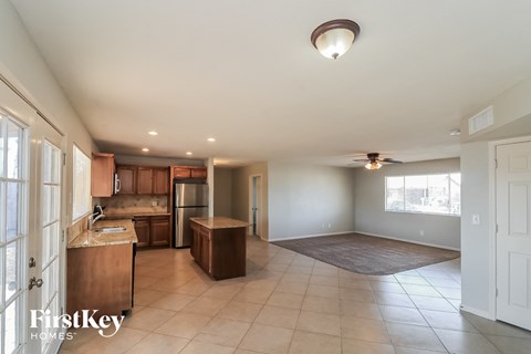 2602 E Michigan Ave 3 Beds Apartment for Rent