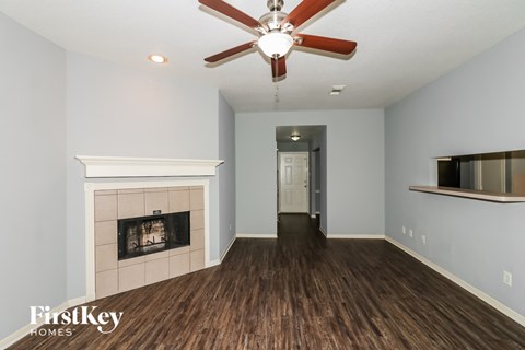 2616 33RD AVE N 3 Beds Apartment for Rent