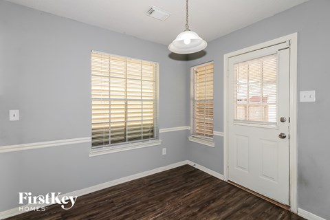 2616 33RD AVE N 3 Beds Apartment for Rent