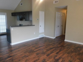 2695 Laurelcrest Cv 3 Beds House for Rent - Photo Gallery 6